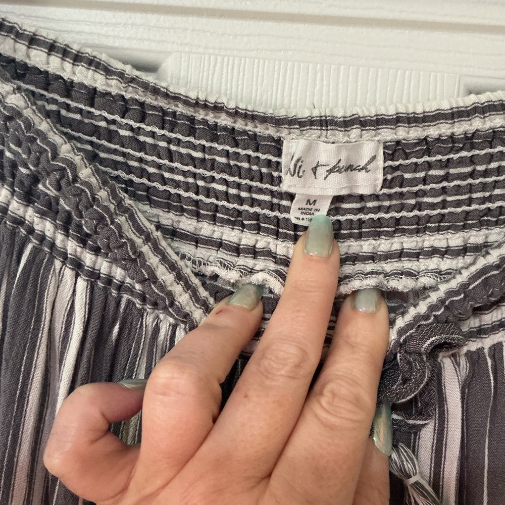 Kiwi & Punch Grey and White Matching Set - Pants and Crop Top - Picture 10 of 12